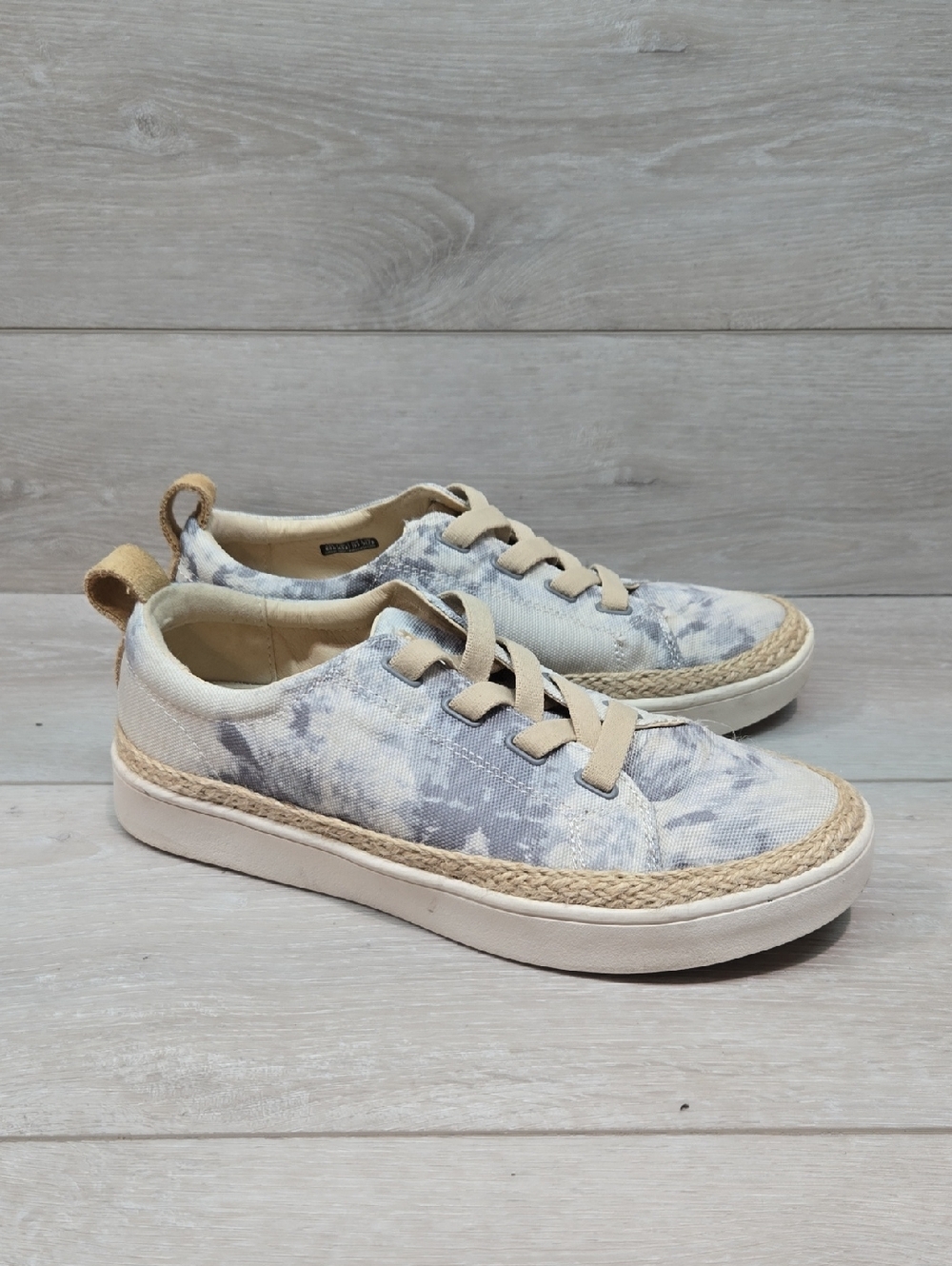 Spenco Women Casual Canvas Tie-Dye Sneakers in Light Blue & Cream Shoes 8.5B